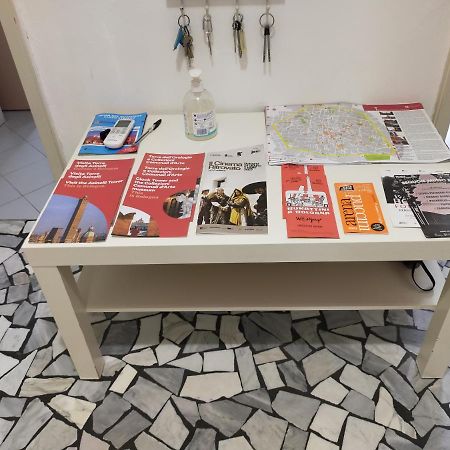 B & B Via Borgo Di San Pietro Bologna Eksteriør bilde