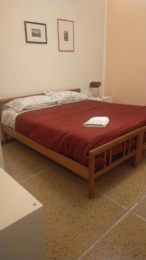 B & B Via Borgo Di San Pietro Bologna Eksteriør bilde