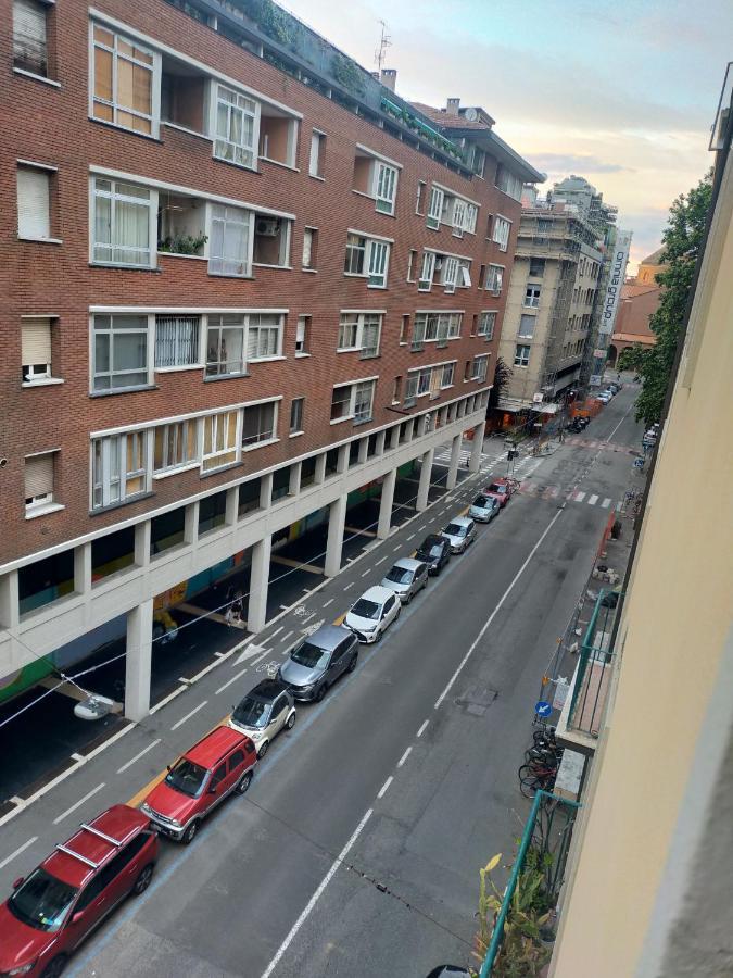 B & B Via Borgo Di San Pietro Bologna Eksteriør bilde