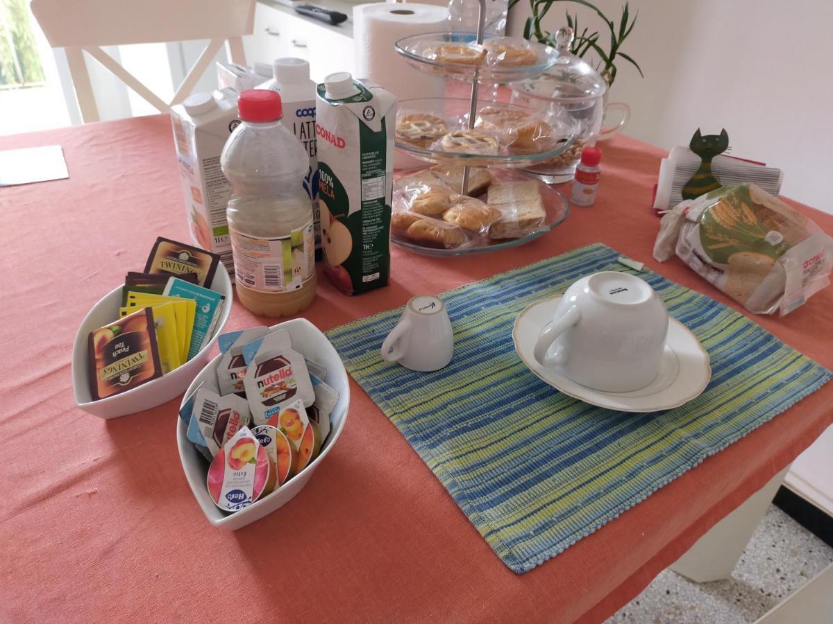 B & B Via Borgo Di San Pietro Bologna Eksteriør bilde